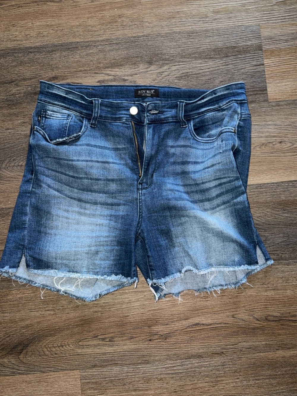 Judy Blue Washed Blue Denim Frayed Hem Shorts